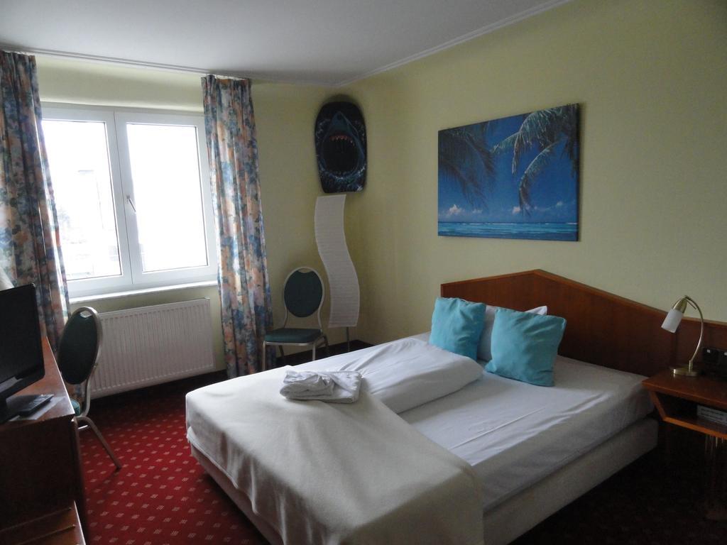 Comfort Frankfurt Airport 3*