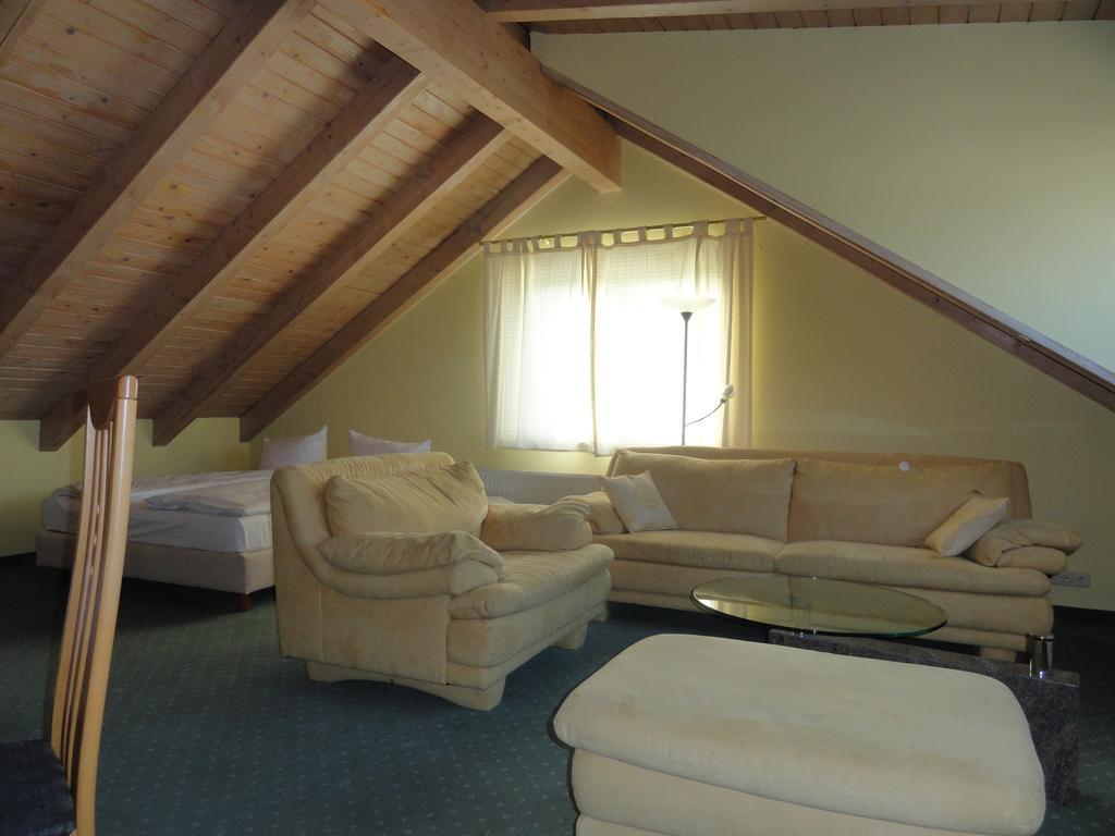 Hotel Comfort Frankfurt Airport 3*