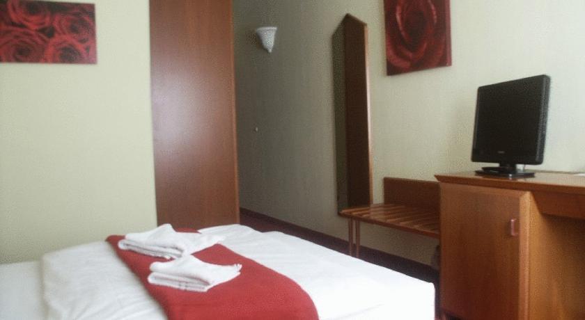 Comfort Frankfurt Airport 3*